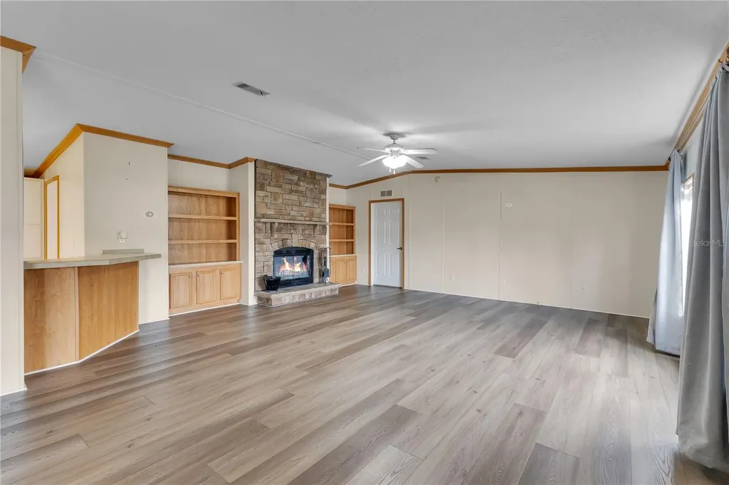 410 Lagoon Court Kenansville FL 34739