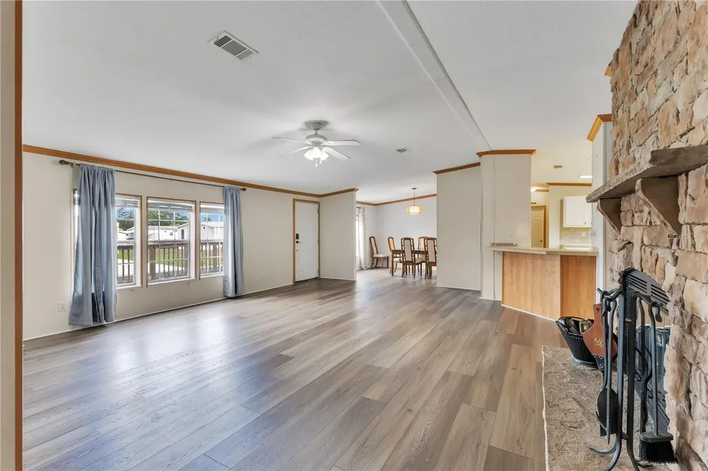 410 Lagoon Court Kenansville FL 34739