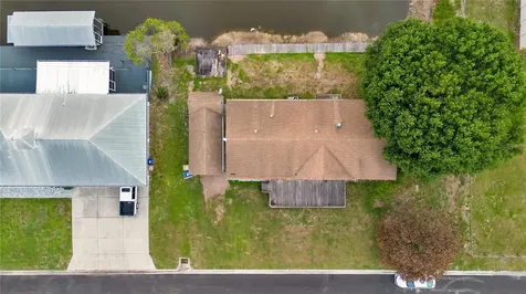 410 Lagoon Court Kenansville FL 34739