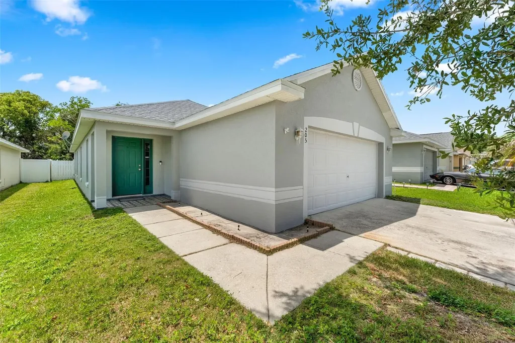 205 Owenshire Circle Kissimmee FL 34744