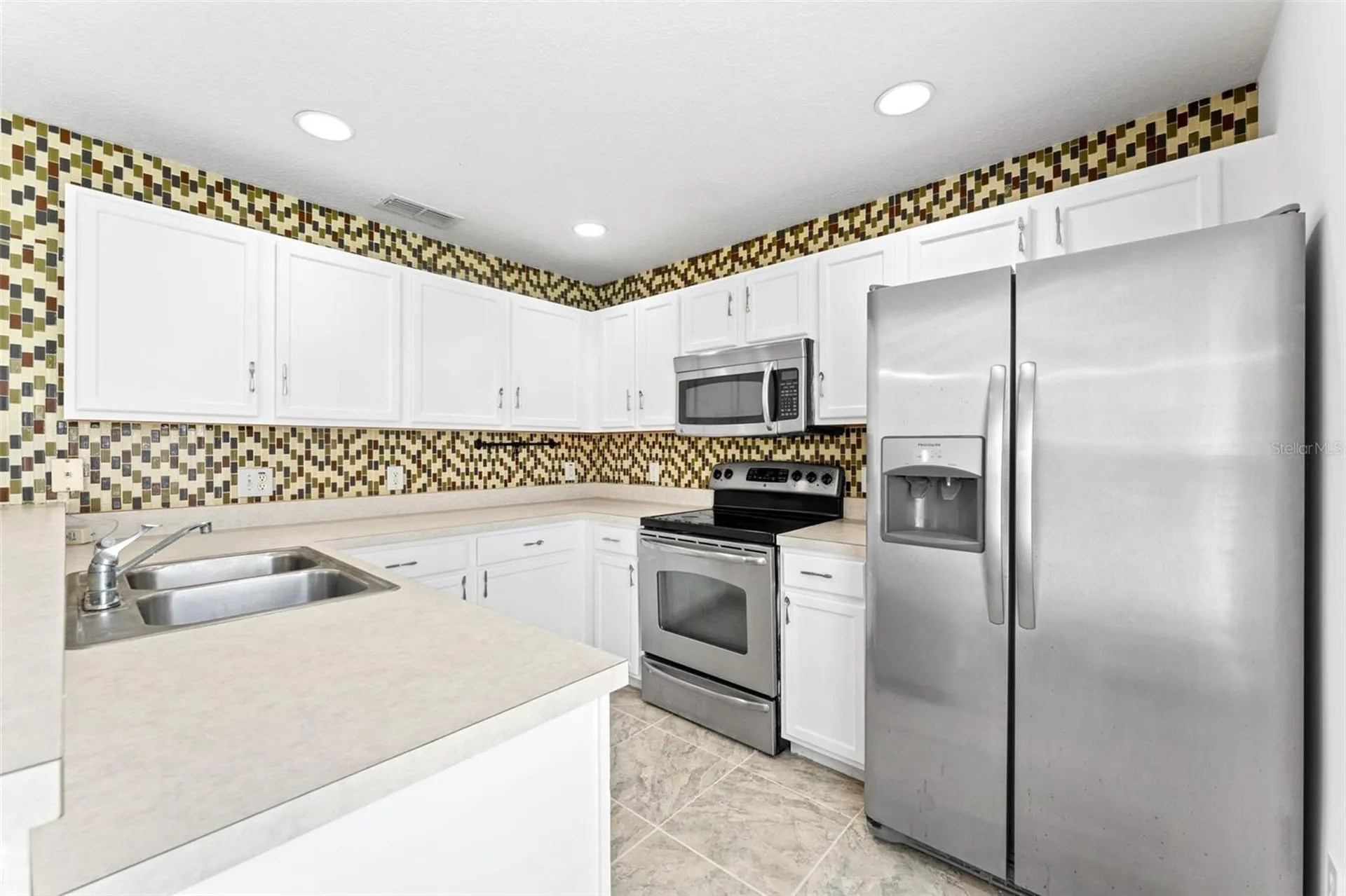 205 Owenshire Circle Kissimmee FL 34744