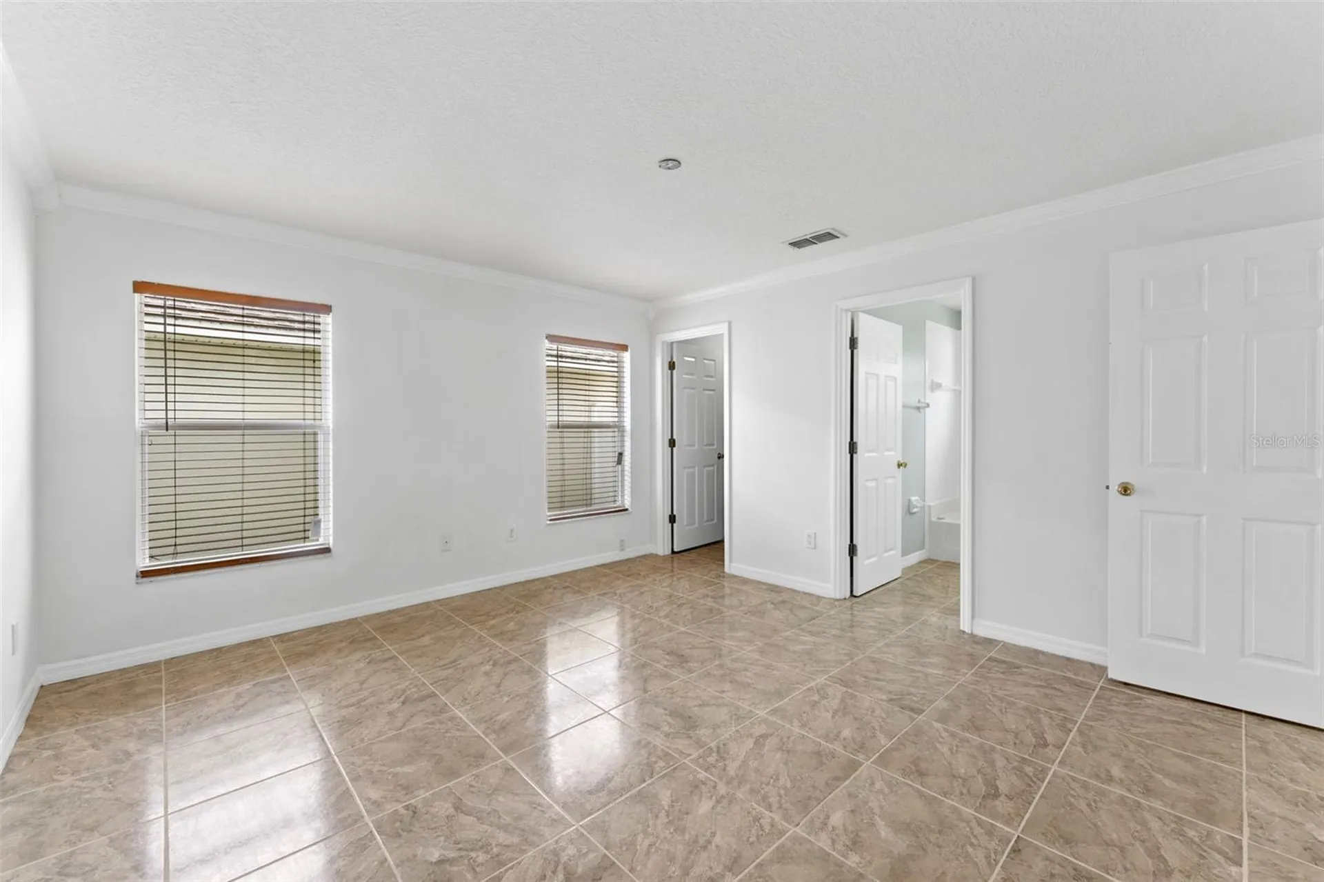 205 Owenshire Circle Kissimmee FL 34744