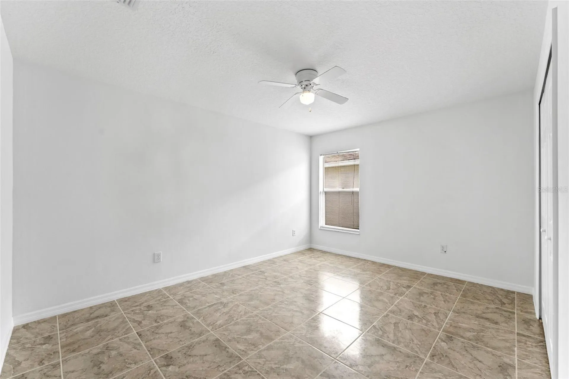 205 Owenshire Circle Kissimmee FL 34744