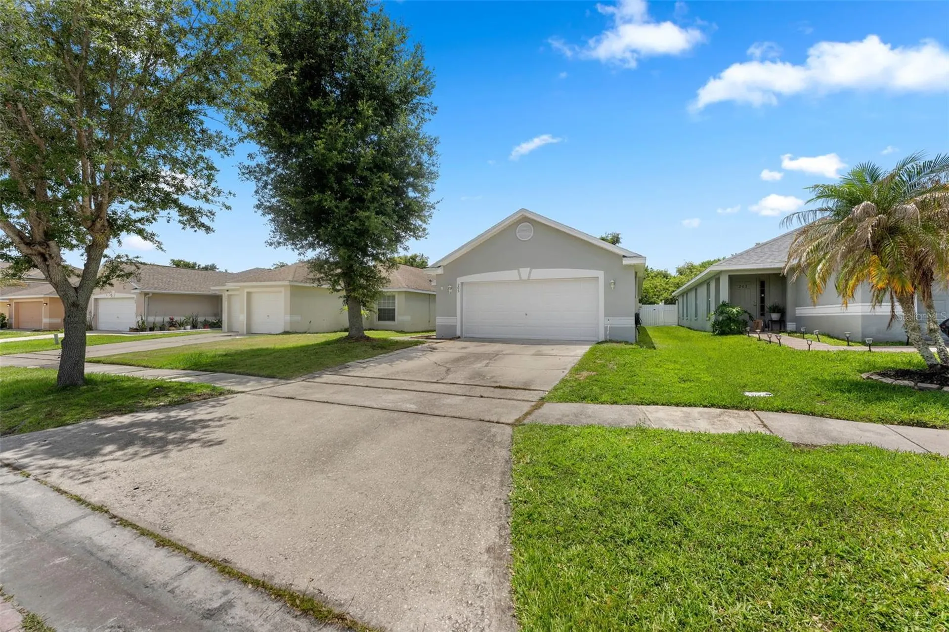 205 Owenshire Circle Kissimmee FL 34744