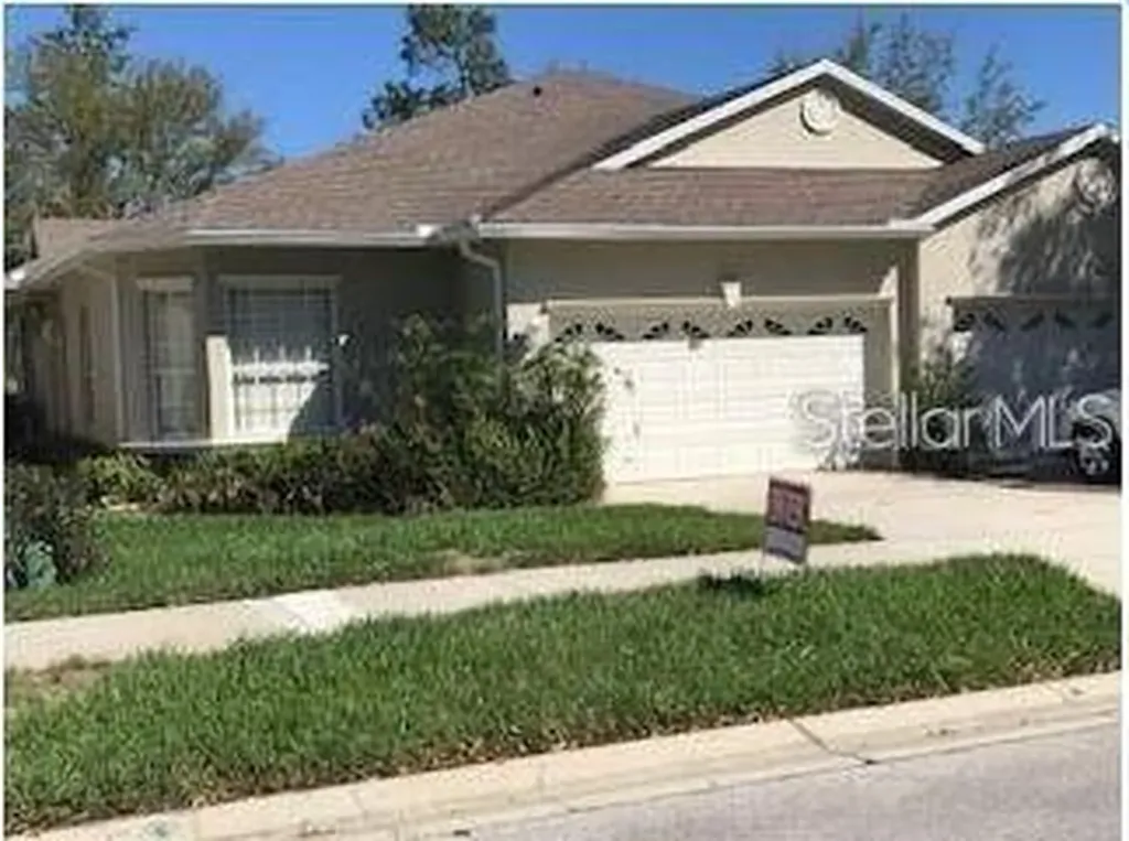 213 Lourdan Court Debary FL 32713