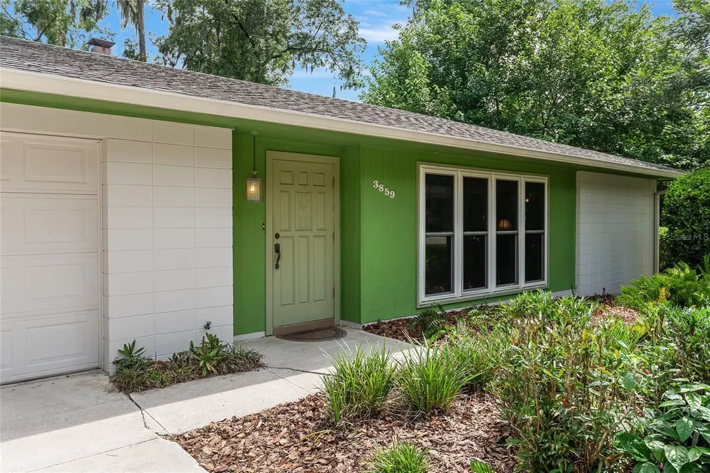 3859 NW 32nd Place Gainesville FL 32606