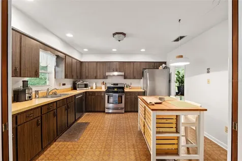3859 NW 32nd Place Gainesville FL 32606