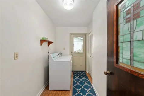 3859 NW 32nd Place Gainesville FL 32606