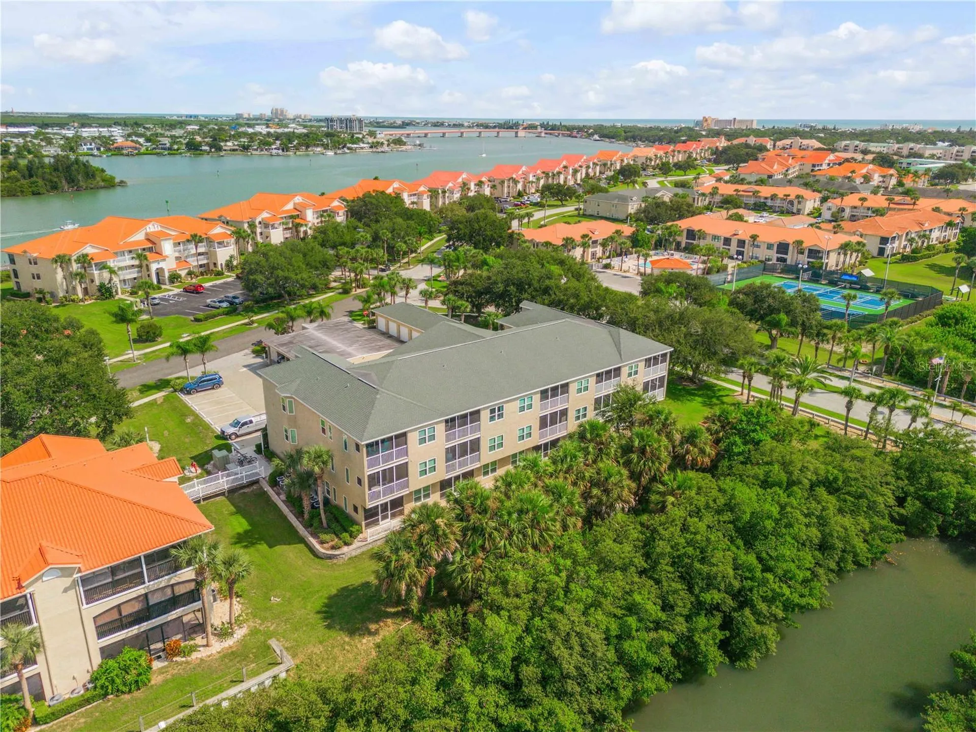 468 Bouchelle Drive New Smyrna Beach FL 32169