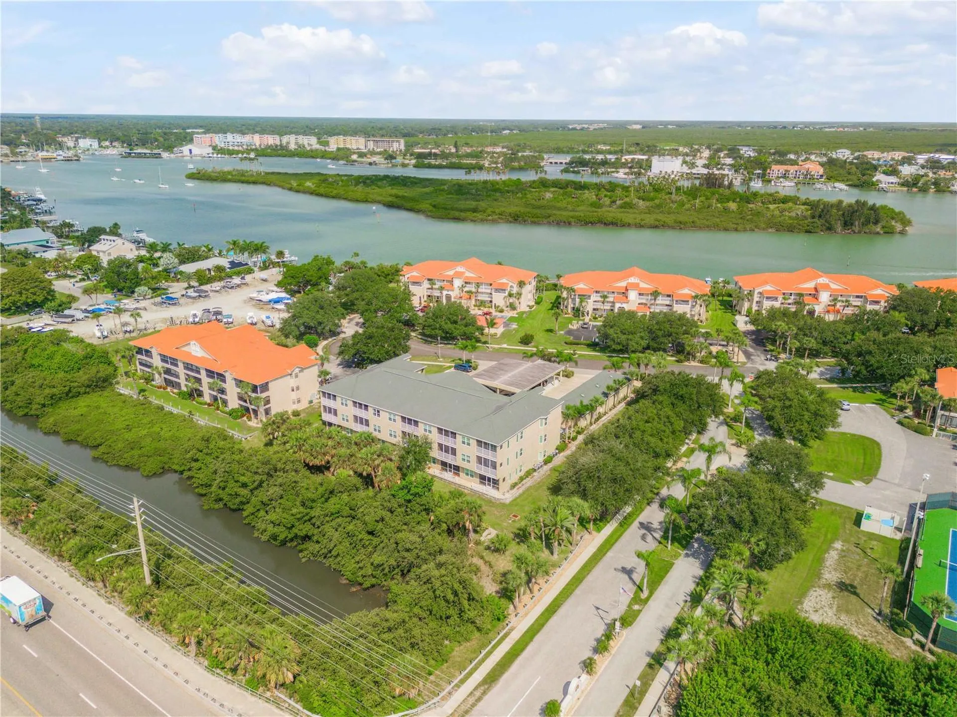 468 Bouchelle Drive New Smyrna Beach FL 32169