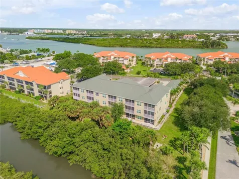 468 Bouchelle Drive New Smyrna Beach FL 32169