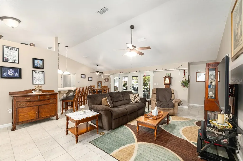 10871 SE County Road 336 Morriston FL 32668