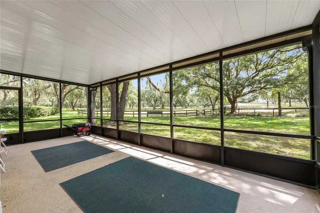 10871 SE County Road 336 Morriston FL 32668