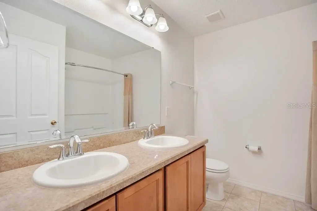 2319 Plantation Oak Drive Orlando FL 32824