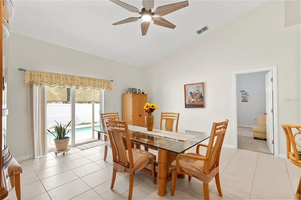 6816 S Court Drive Tampa FL 33611