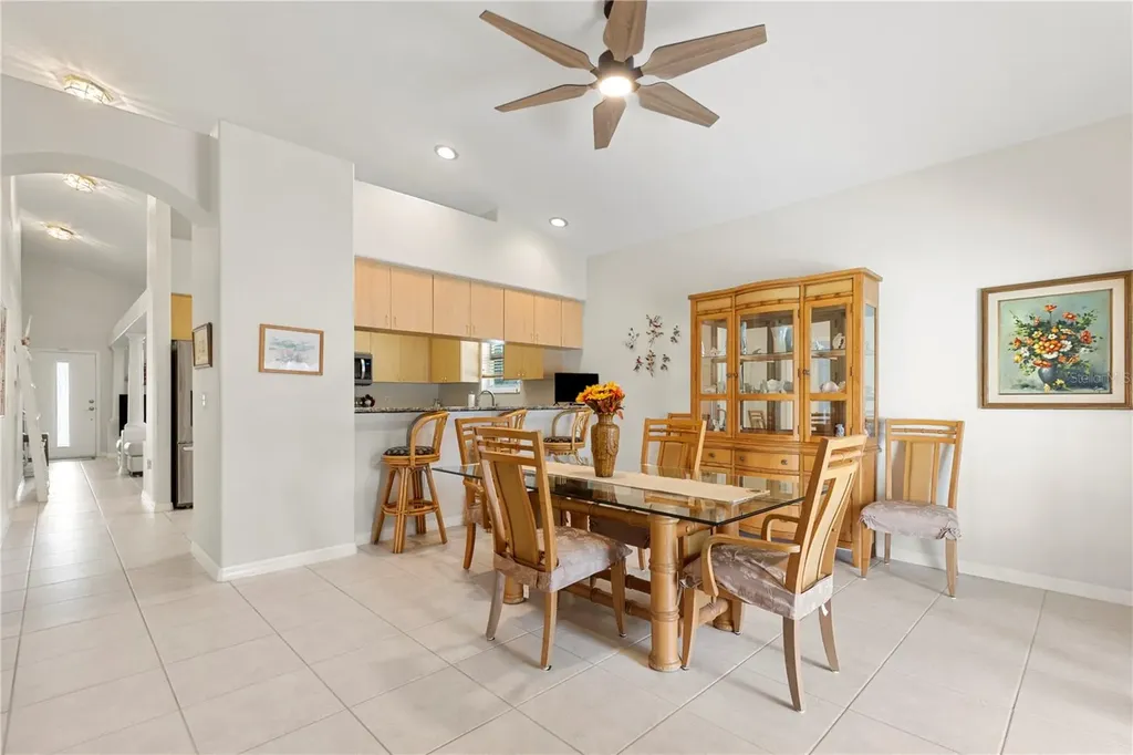 6816 S Court Drive Tampa FL 33611