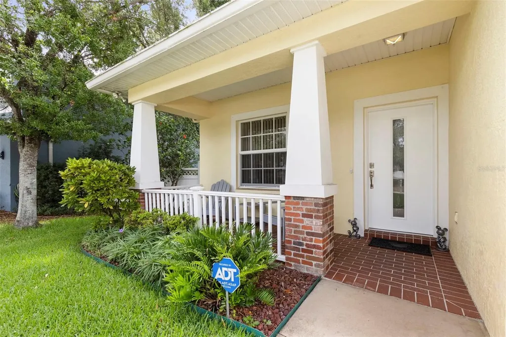 6816 S Court Drive Tampa FL 33611
