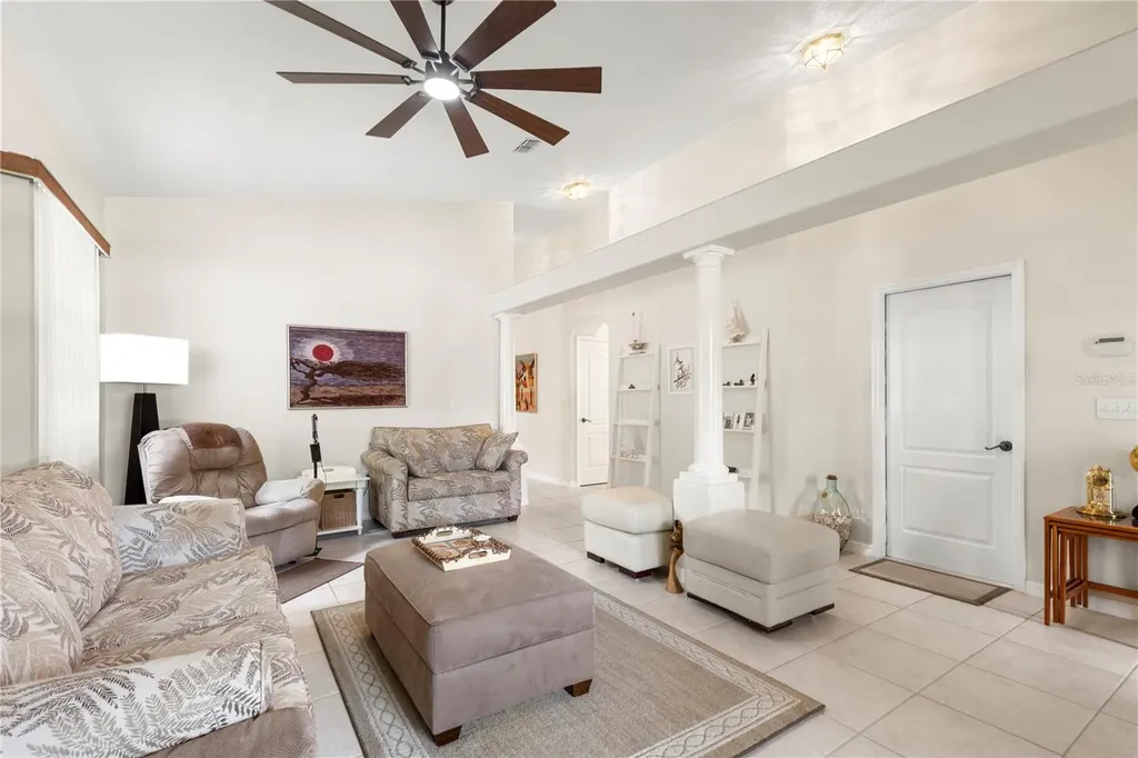 6816 S Court Drive Tampa FL 33611