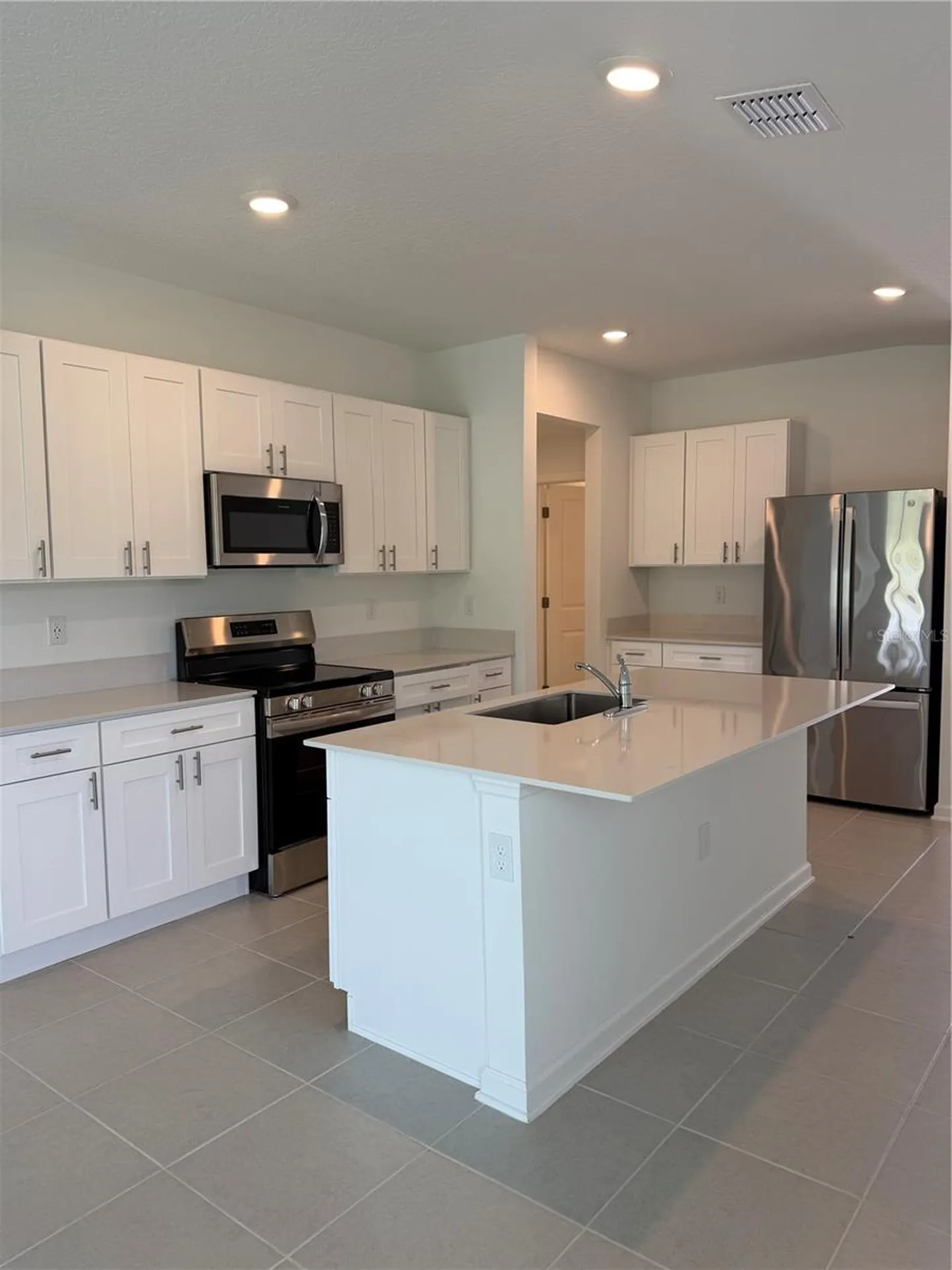 1139 Belle Isle Lane Daytona Beach FL 32124