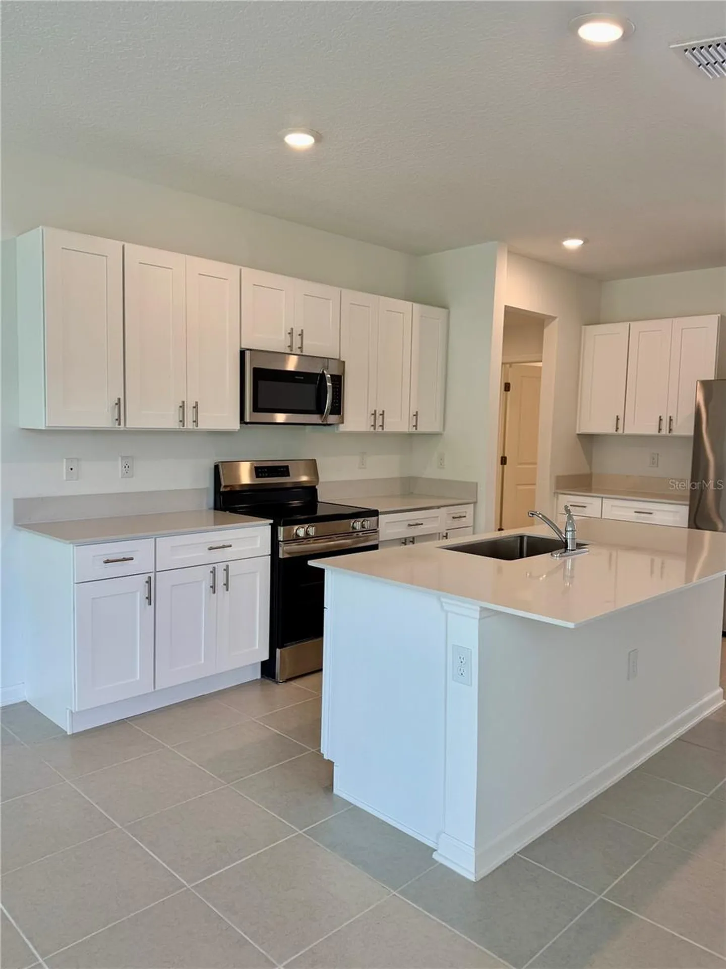1139 Belle Isle Lane Daytona Beach FL 32124