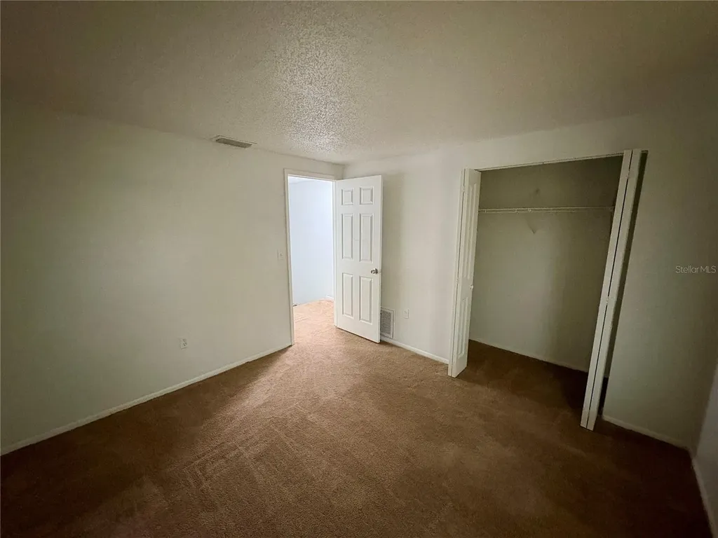 409 57th Avenue Drive E Bradenton FL 34203