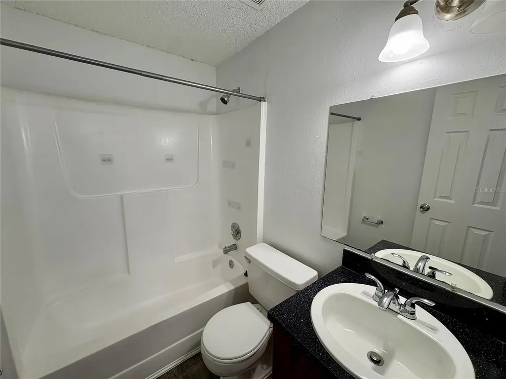 409 57th Avenue Drive E Bradenton FL 34203