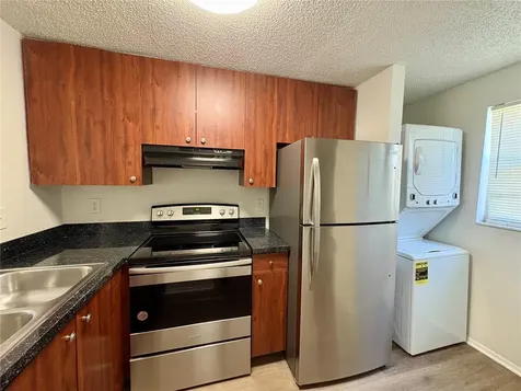 409 57th Avenue Drive E Bradenton FL 34203