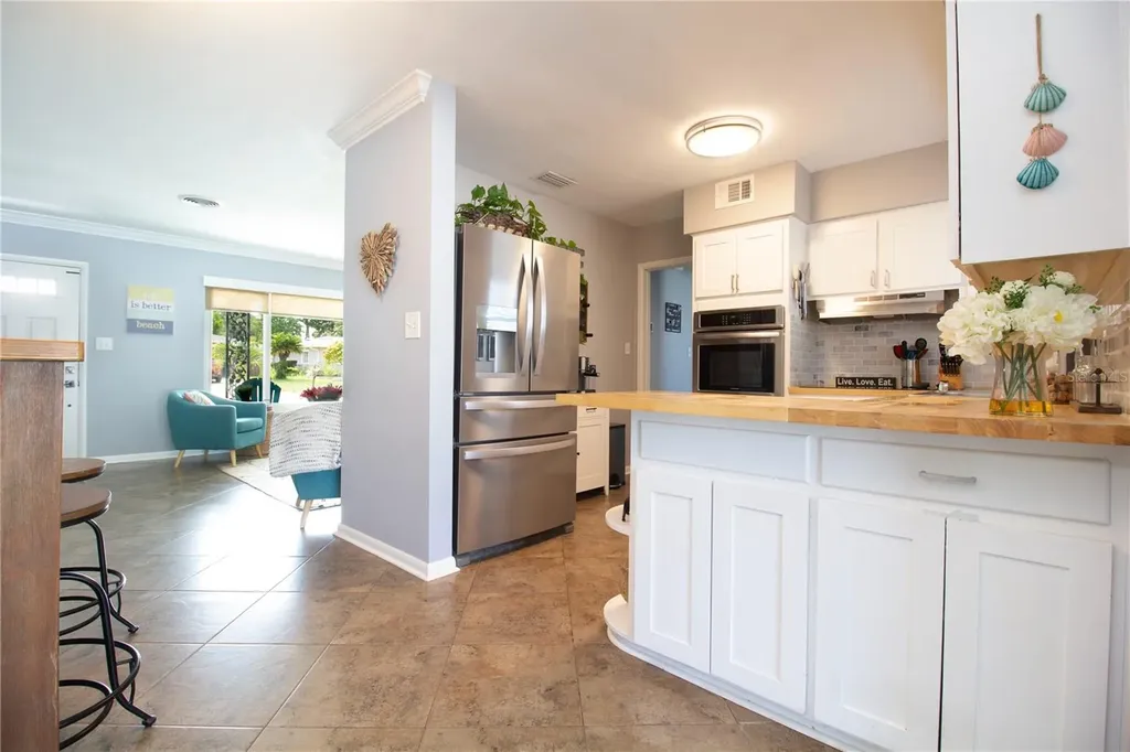 1540 San Helen Drive Dunedin FL 34698