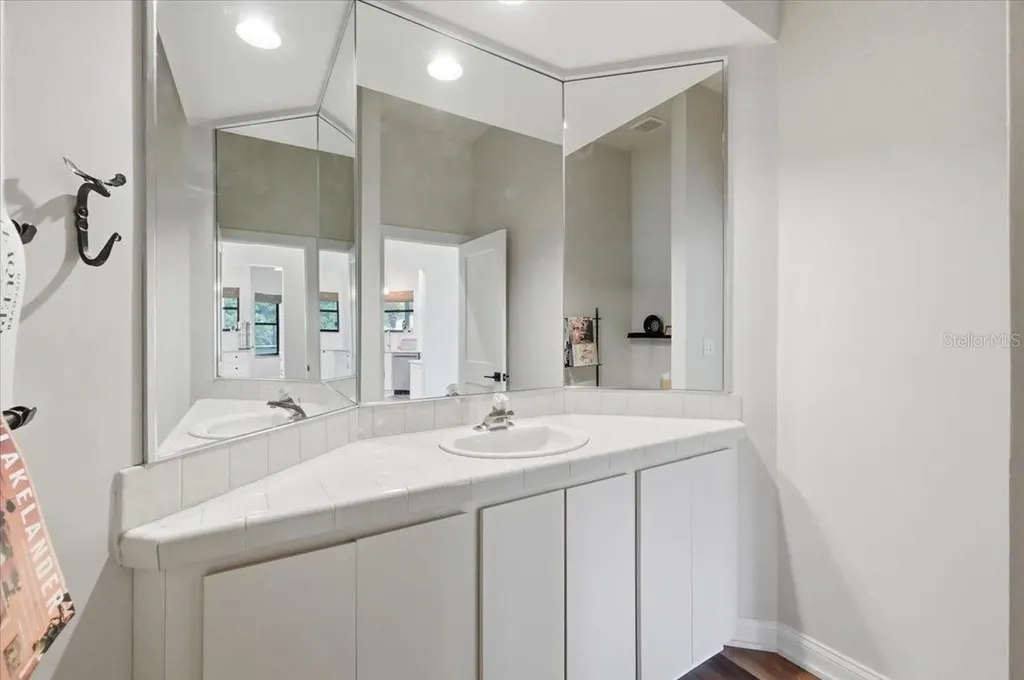 3943 Cheverly Drive E Lakeland FL 33813