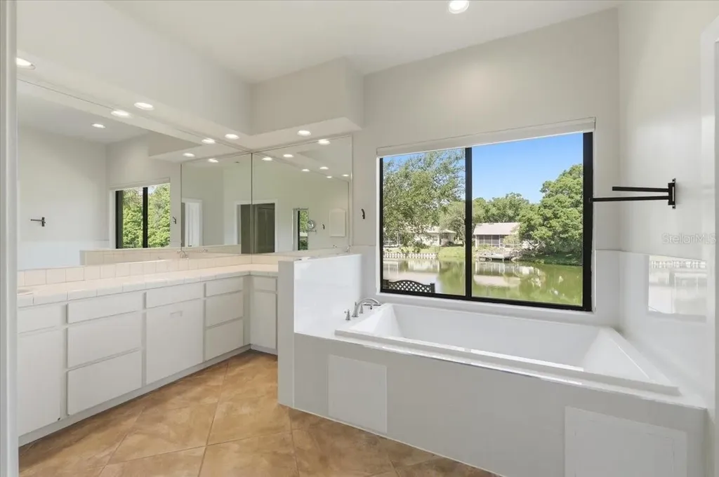 3943 Cheverly Drive E Lakeland FL 33813