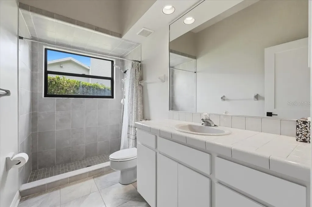 3943 Cheverly Drive E Lakeland FL 33813