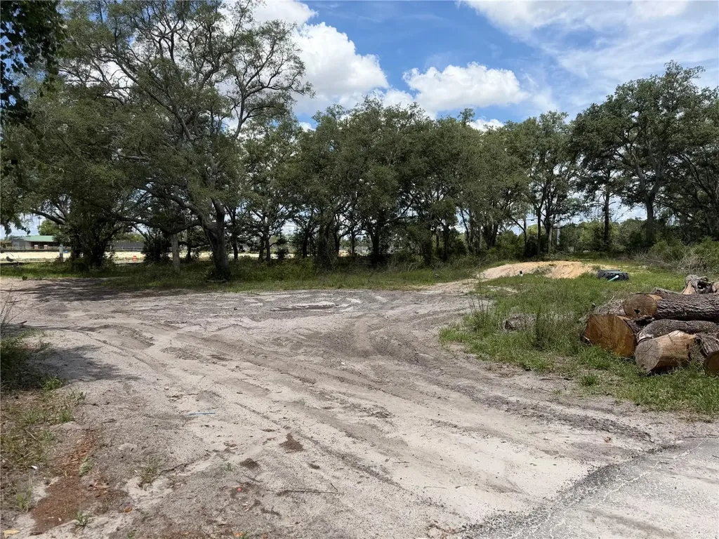 3310 Treiman Boulevard Dade City FL 33523