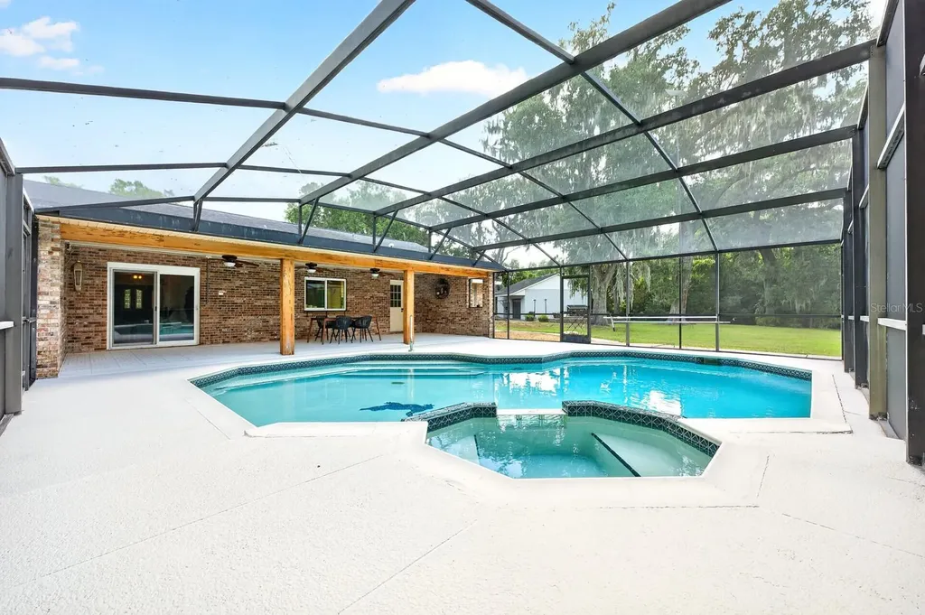 1600 E 10th Street St Cloud FL 34771