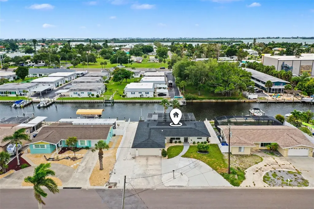 9911 Royal Palm Drive Bradenton FL 34210