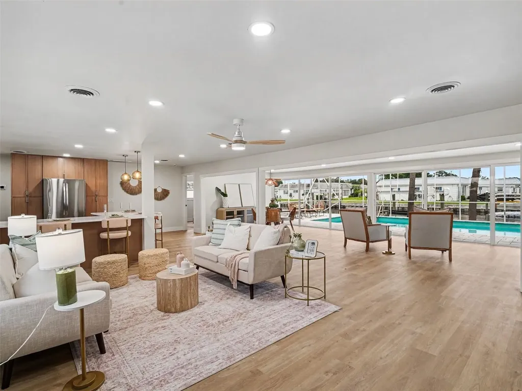 9911 Royal Palm Drive Bradenton FL 34210
