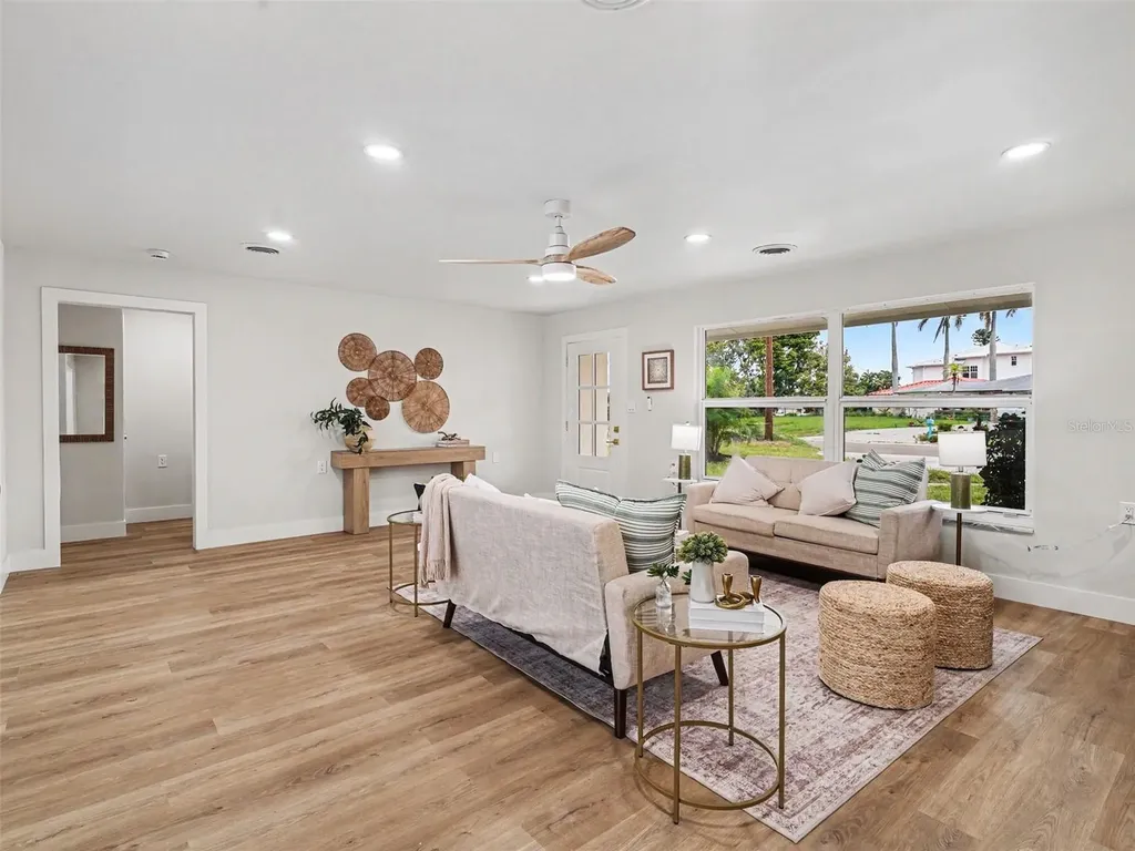 9911 Royal Palm Drive Bradenton FL 34210