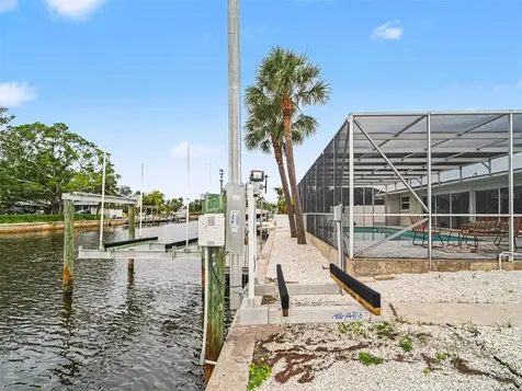 9911 Royal Palm Drive Bradenton FL 34210