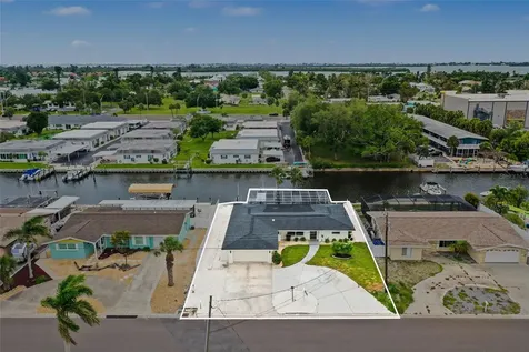 9911 Royal Palm Drive Bradenton FL 34210