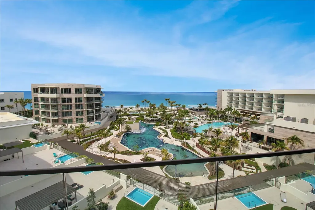 1591 Gulf Of Mexico Drive Longboat Key FL 34228