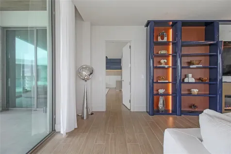 1591 Gulf Of Mexico Drive Longboat Key FL 34228