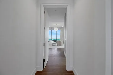 1591 Gulf Of Mexico Drive Longboat Key FL 34228