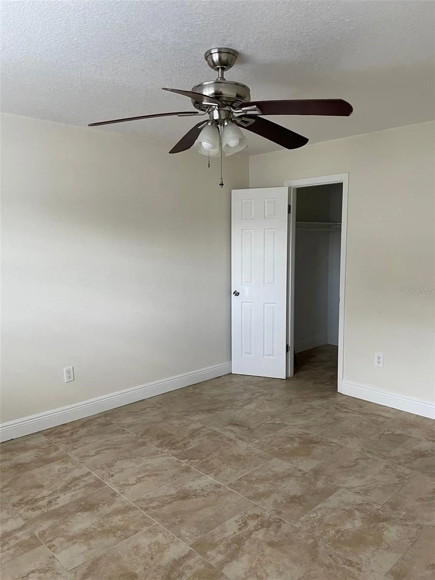 525 Conway Road Orlando FL 32807