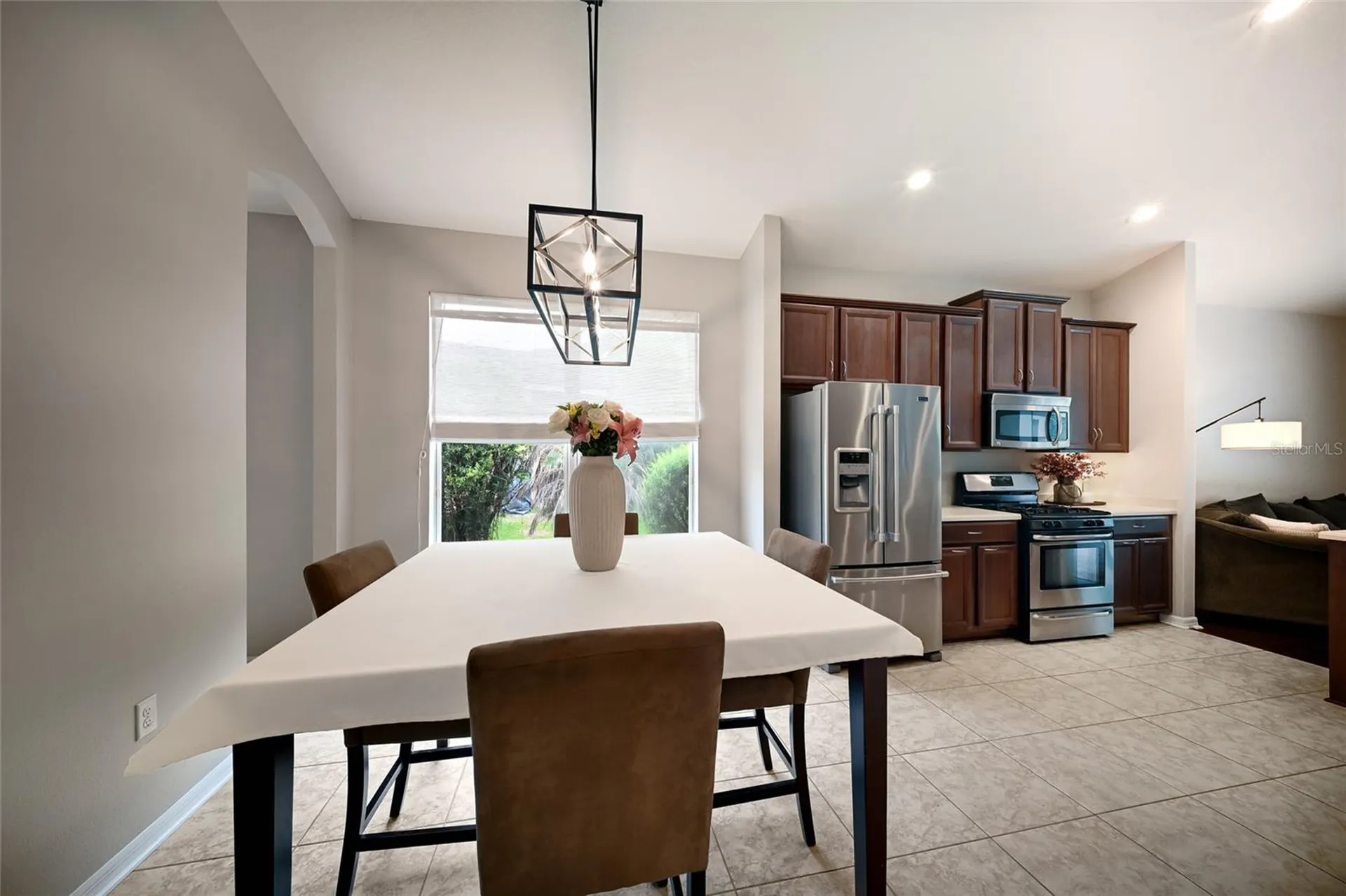 17463 New Cross Circle Lithia FL 33547