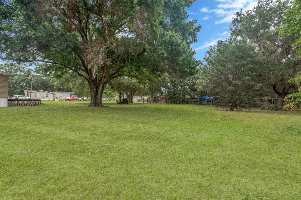 5703 Luckasavage Road Plant City FL 33567