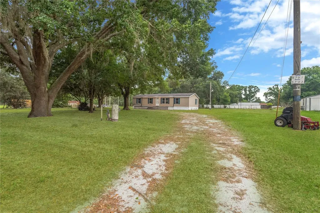 5703 Luckasavage Road Plant City FL 33567