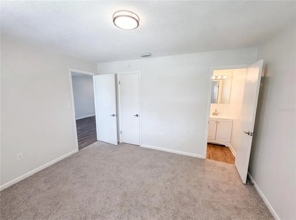 1024 Sunwood Lane Orlando FL 32807