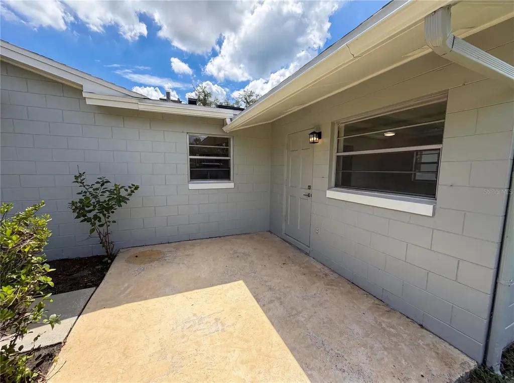 1024 Sunwood Lane Orlando FL 32807