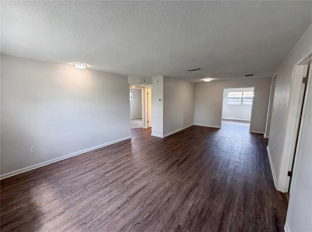 1024 Sunwood Lane Orlando FL 32807