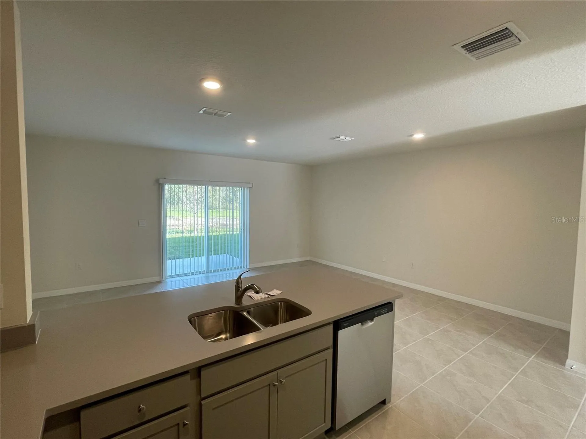 3057 Canary Avenue Davenport FL 33837