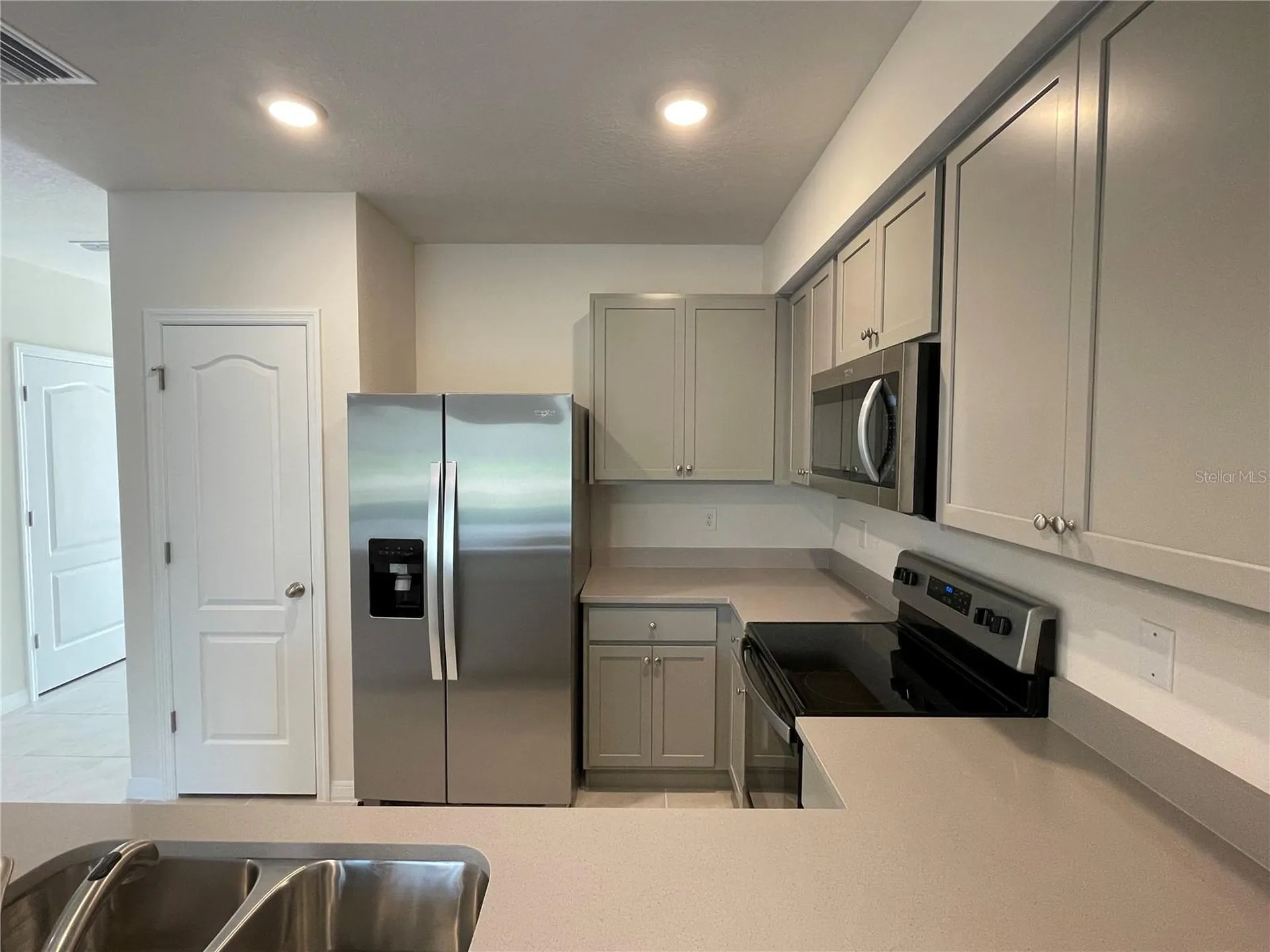 3057 Canary Avenue Davenport FL 33837